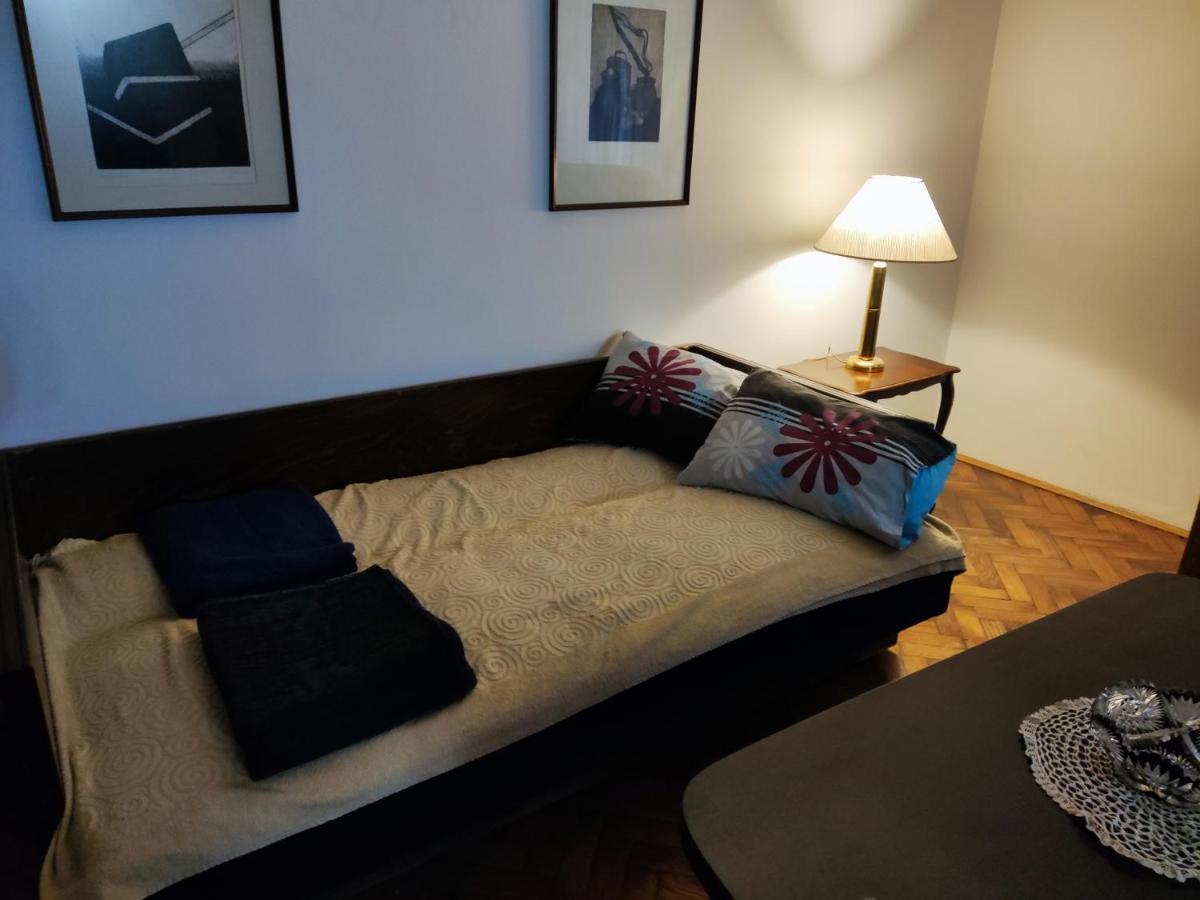 Vintage Apartment In The Center Of Νόβι Σαντ Εξωτερικό φωτογραφία